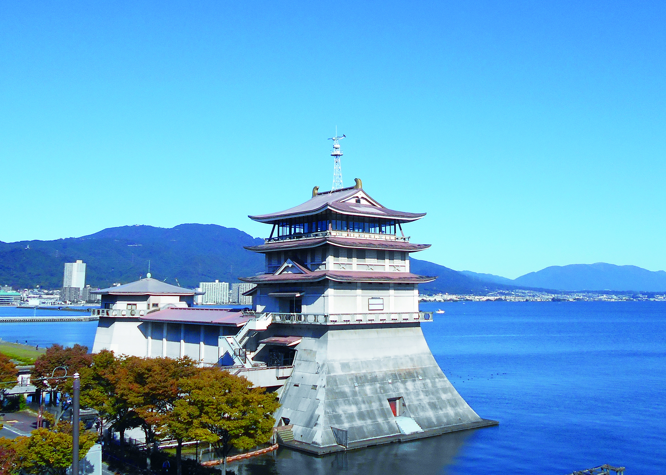 トンボのお城」は、希望の船になる。琵琶湖文化館が生まれ変わります