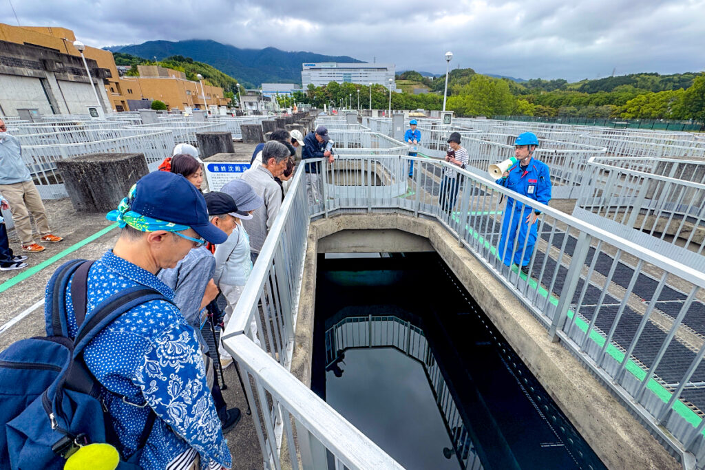 バラ園とつながる下水処理場。湖西浄化センター見学会 | web滋賀プラス